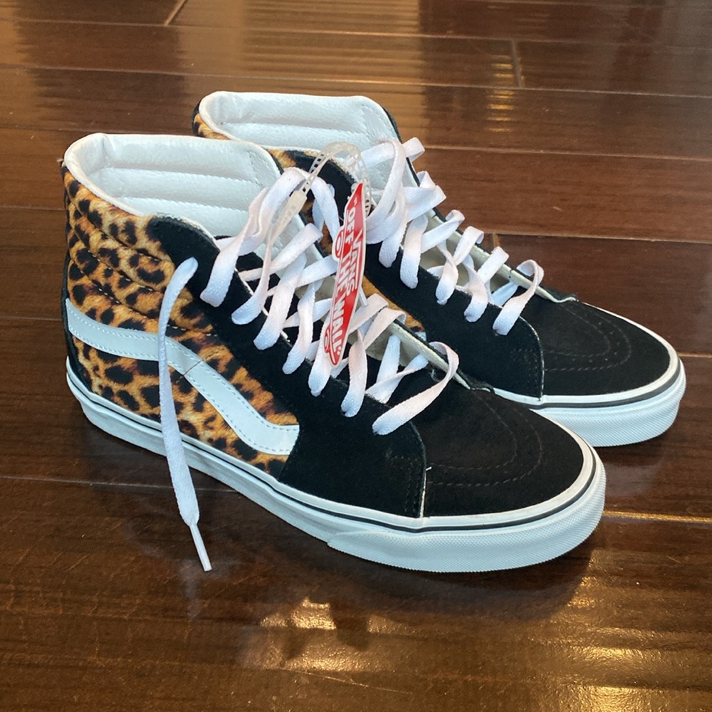 Brand New - Womans Vans High Tops Size 8.5. Leopard print.